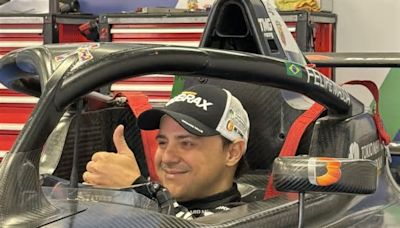 Felipe Massa se sube a un F4 para dar consejos a los jóvenes brasileños