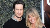 Oliver Hudson clarifies comments about mom Goldie Hawn: ‘There was no trauma’
