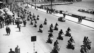 El llamativo movimiento del Gobierno italiano para evitar la prohibición de la Vespa de gasolina