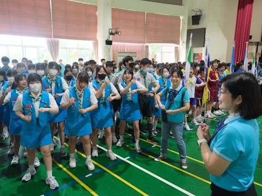 慶祝女童軍節 齊呼口號展現團隊精神 | 蕃新聞