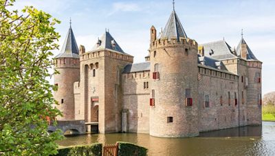 El castillo medieval a 20 minutos de Ámsterdam que es uno de los mejor conservados de Europa