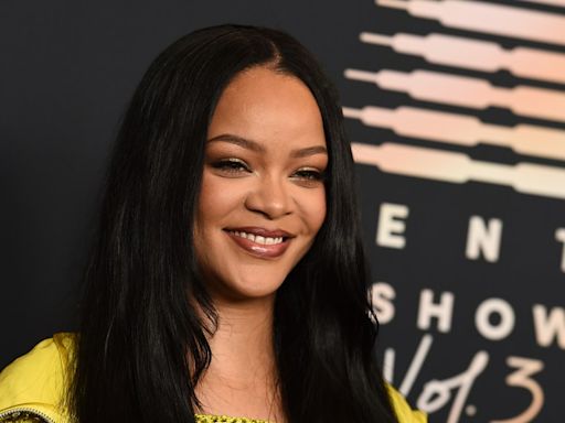 Rihanna’s Savage x Fenty opens Friday in Orland Park, the first in Illinois