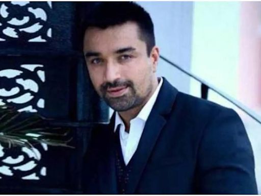Ajaz Khan Issues Public Apology After Facing Backlash For His Viral 'Narayan' Comment