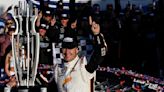Allmendinger arruina los playoffs de NASCAR al ganar de nuevo en The Roval