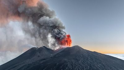 Red alert issued after Mount Etna volcano eruption