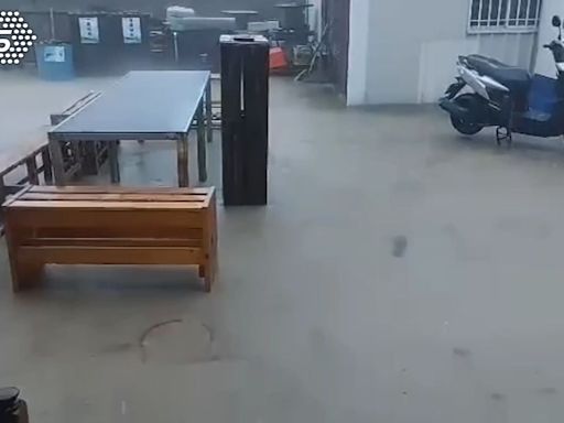 澎湖雷雨交加！馬公市水溝變噴泉 多處積水