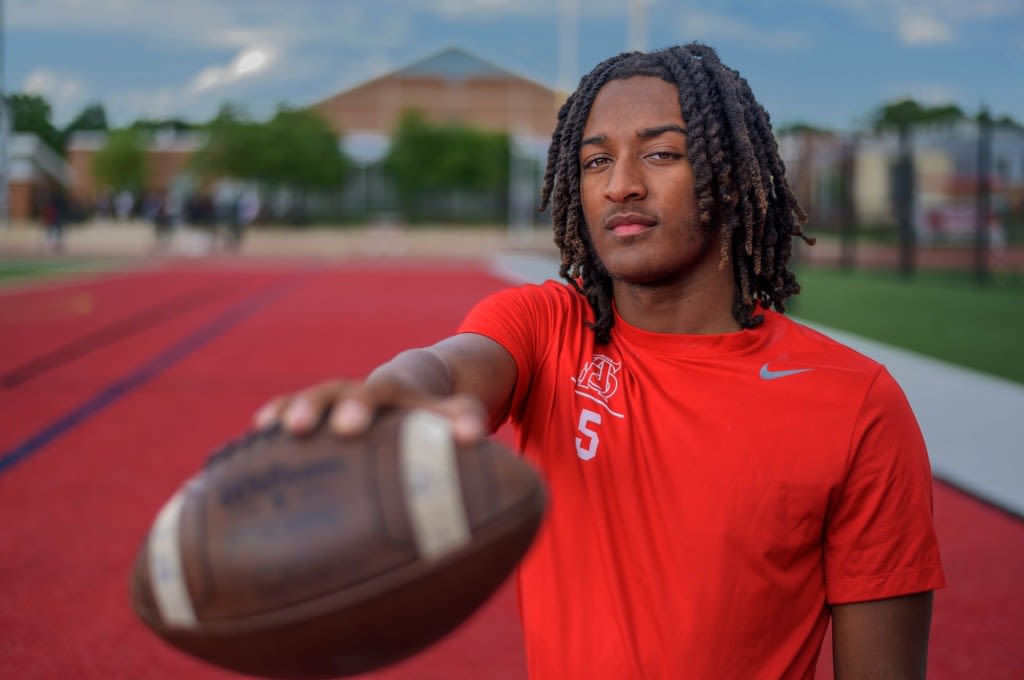 Spalding football 4-star QB Malik Washington commits to Maryland