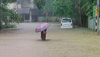 Monsoon mayhem: From Mumbai to Gujarat, rainfall creates havoc in India | Watch videos | Today News