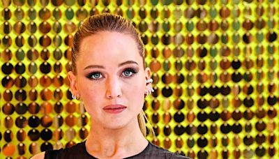 Jennifer Lawrence to Produce and Star in 'Why Don't You Love Me?' Adaptation by A24