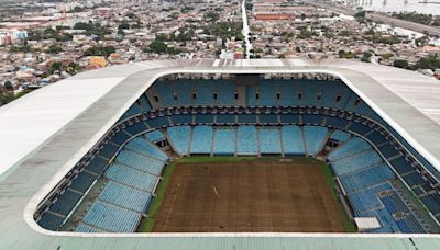 Arena do Grêmio começa processo de limpeza e avaliação de danos | GZH