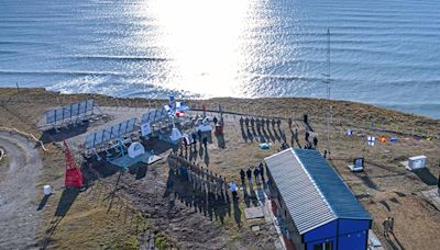 Boric a Milei por los paneles solares argentinos en territorio chileno: “O los sacan ellos o los sacamos nosotros”