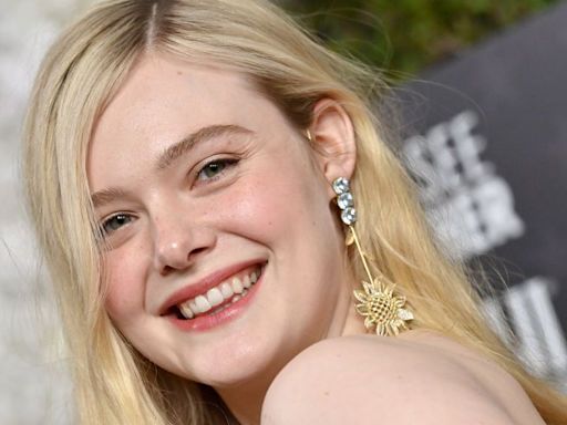 Elle Fanning does naked dressing meets boho chic and woah!