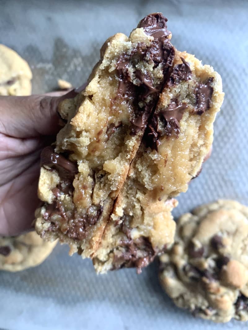 I Tried the Most Popular Levain Bakery Chocolate Chip Cookie Copycat Recipe and I Can’t Believe How Good It Is