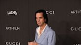 Nick Cave defiende su decisión de asistir a la coronación de Carlos