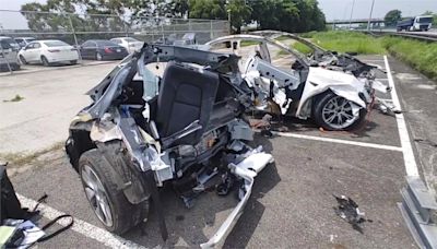 國1虎尾段電動車火燒車釀1死2傷 消防用隔水板滅火