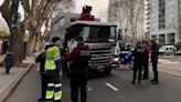 Palermo: un camión de basura atropelló a una joven de 25 años que fue internada en “estado delicado”