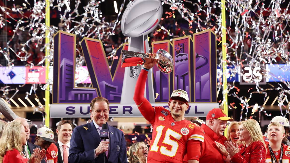 Hallmark and the Kansas City Chiefs Team up for New Christmas Movie 'Holiday Touchdown'