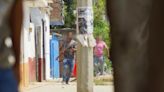 Sección 22 culpa a Jara de ataque a maestros que bloquean aeropuerto de Oaxaca; confirma heridos de bala