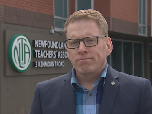 Teachers go temporarily unpaid because of 'serious problem' with government payroll