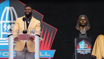 Bears greats Devin Hester and Steve McMichael join exclusive company in a Chicago-tinged Hall of Fame induction ceremony