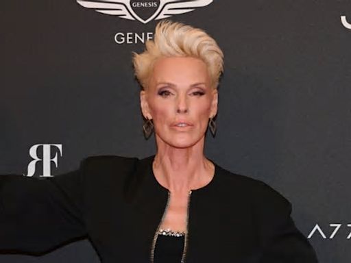 Brigitte Nielsen: Dschungelkönigin (60) provoziert mit Hand im Schritt im Leoparden-Einteiler