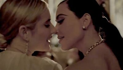 Kim Kardashian y Emma Roberts producirán 'Calabasas', la nueva serie de adolescentes de Netflix