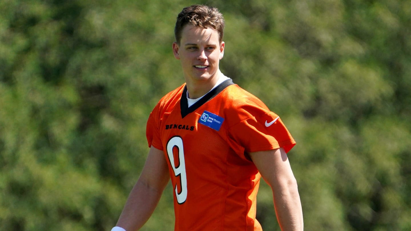 Look: Bengals Star QB Joe Burrow Holds Annual Golf Outing