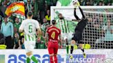 (Crónica) Betis y Sevilla se reparten el derbi y el Villarreal sigue su racha