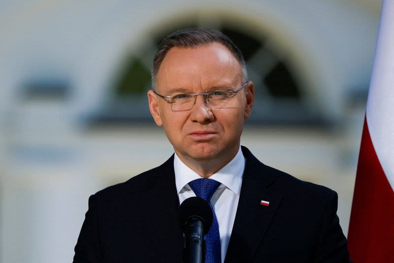 Polish president submits law to step up defence preparation