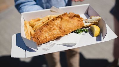 Brits a nation of wrong'uns as loads ask for disgusting item with fish and chips