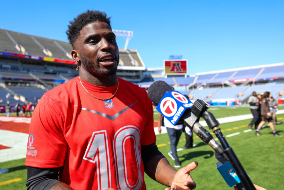 Tyreek Hill Is Going Viral Over Savage Take On Ex-Patriots Star