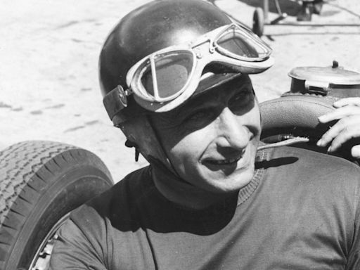 Instantáneas. El recuerdo a Juan Manuel Fangio, uno de los mayores exponentes del automovilismo