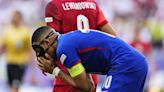 France-Pologne : Pourquoi Kylian Mbappé a-t-il insulté Robert Lewandowski et sa maman ?