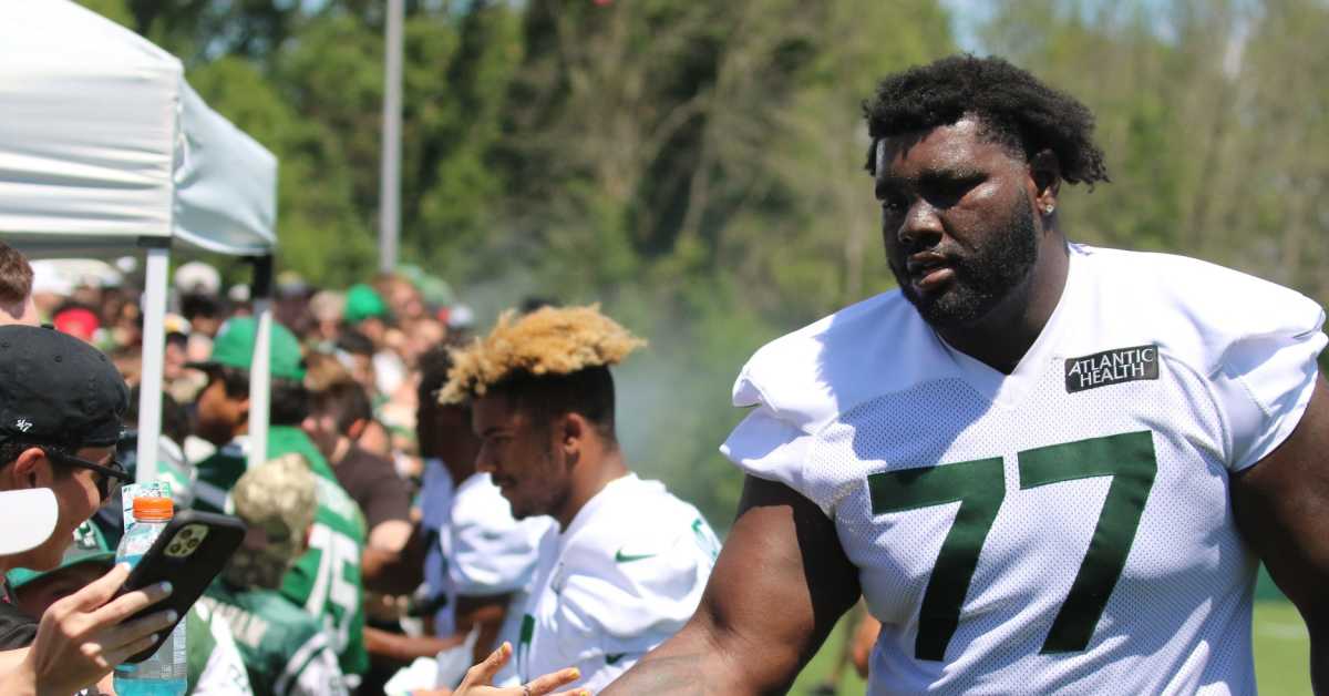 T Mekhi Becton Ready To Start For Eagles This Season