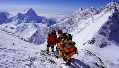 喜馬拉雅山：如何從「死亡地帶」運回遇難登山者遺體