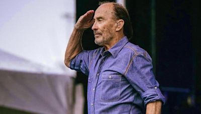 Lee Greenwood's Message to Veterans: 'America Believes in What You Have Done'