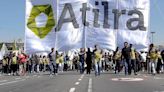 Una compañía láctea anunció suspensiones y el sindicato amenaza con tomar medidas de fuerza