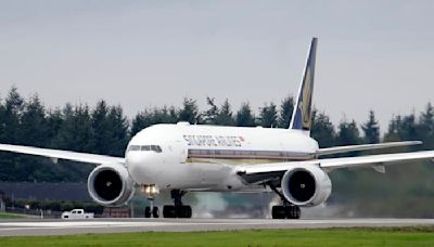 1 dead, others injured after London-Singapore flight hit severe turbulence, Singapore Airlines says