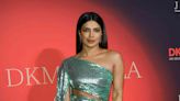 Priyanka Chopra's Green Sequined Gown Featured a One-Shouldered Cape and the Leggiest Slit