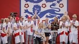 Las Leonas hacen rugir a la multitud al levantar la Eurocopa en Londres