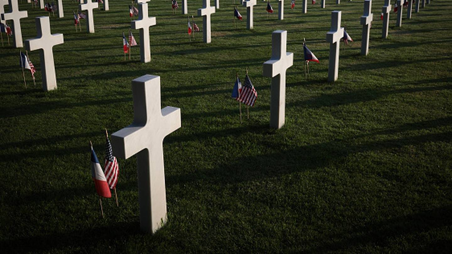 D-Day Anniversary: World War II veteran dies on way to D-Day commemoration in France