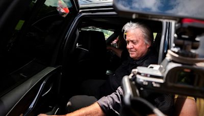 Steve Bannon comienza a cumplir su sentencia de 4 meses en una prisión federal por desafiar una citación del Congreso