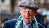 Ian McKellen no regresará a “Player Kings” tras su accidente en el escenario