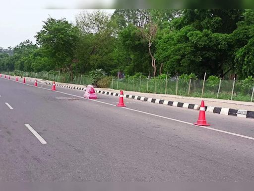 Dedicated lanes, ambulances on Delhi-Gurgaon Expressway for kanwariyas | Gurgaon News - Times of India