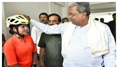 Karnataka CM Siddaramaiah Congratulates Cyclist Asha Malviya For Her Achievement