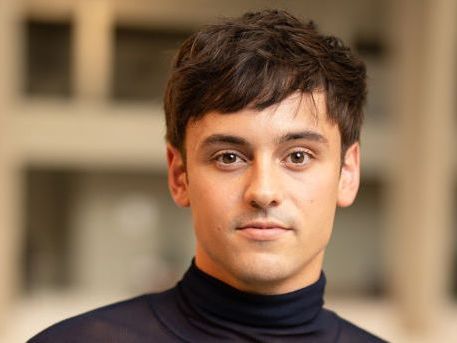 Tom Daley knitted this cable vest in landmarks around Paris