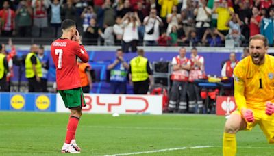 Eurocopa: Cristiano Ronaldo perde pênalti e desaba no choro; veja vídeo