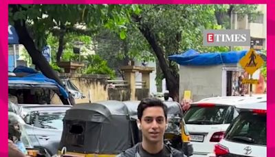 Agastya Nanda Caught On Camera Heading To The Gym - Fitness Goals! | Entertainment - Times of India Videos