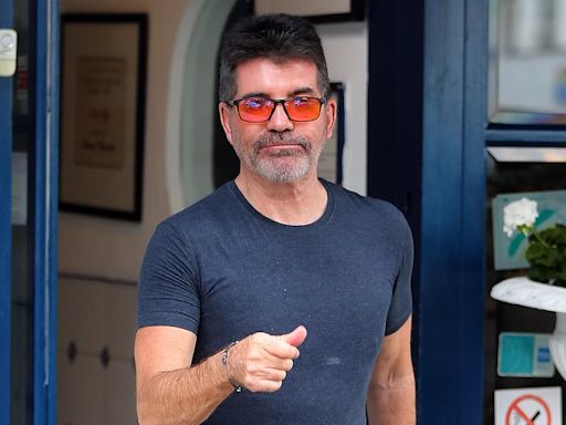 Simon Cowell and Lauren Silverman join Lucy Spraggan for lunch