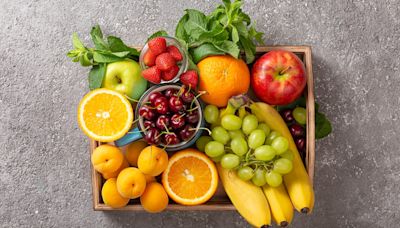 How Should You Consume Fruits Based On Your Health? Ayurvedic Health Coach Weighs In